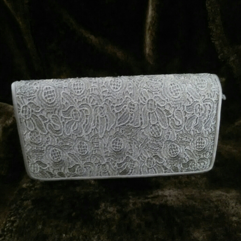 Clutch Purse - Picture 4 of 6